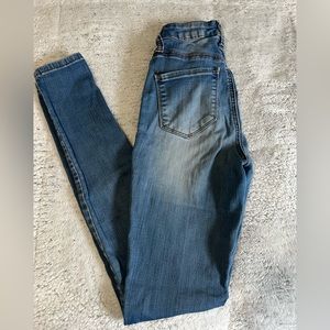 S.O.N.G jeans